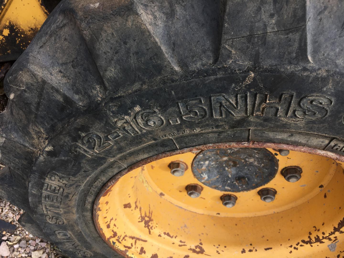 ./imagenes/INVOICE/2019/16925/MINICARGADOR JOHN DEERE 240 (4).JPG